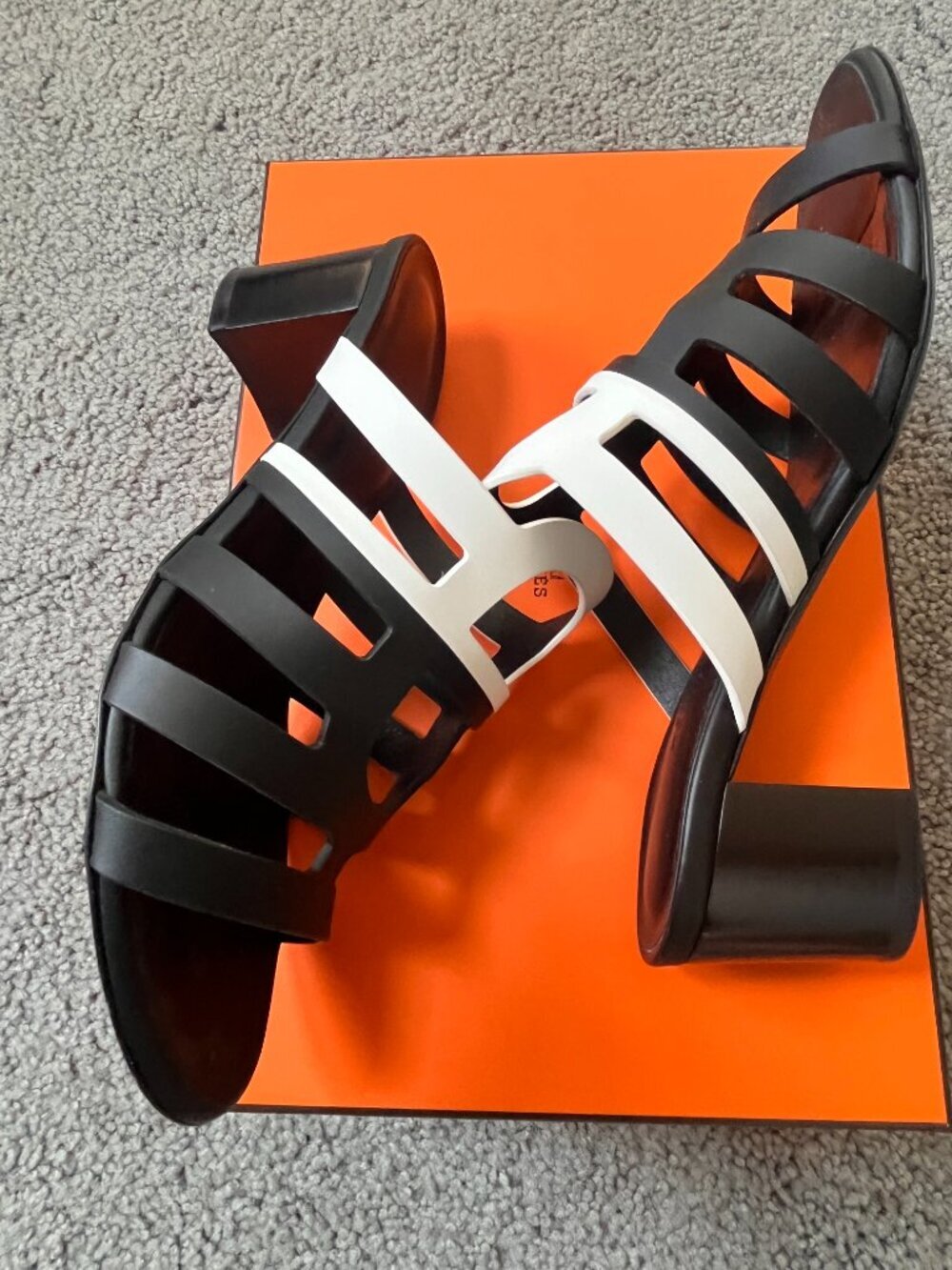 Hermes Celena 50 Heeled Sandals Black White Strappy Block Heel Mules EUC - EU 37